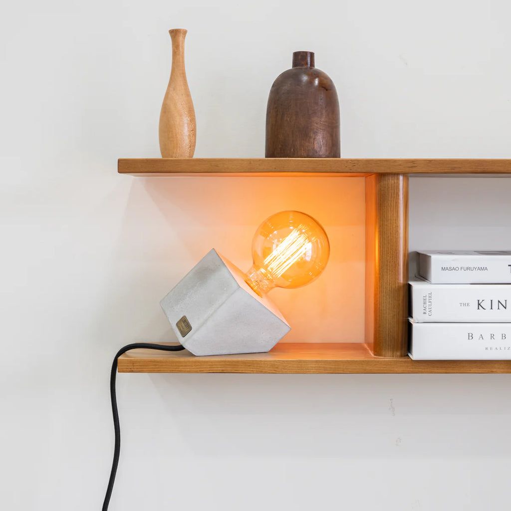 Lâmpada de Cimento Angular