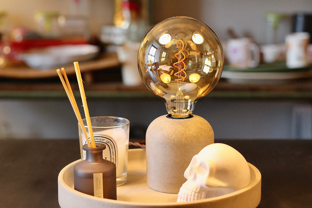 Luminária em concreto para mesa